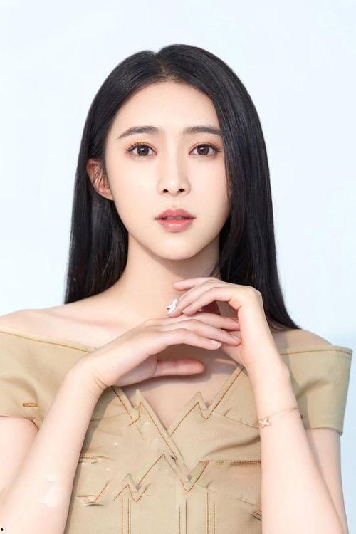 明星 美女 演员表,盘点娱乐圈中的美女演员